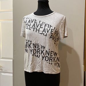 Abercrombie & Fitch Fifth Avenue New York Graphic Design Cotton SS Tee  Size M
